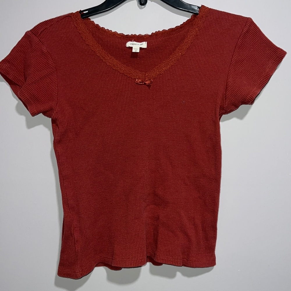 size s dark red colored top with lace
